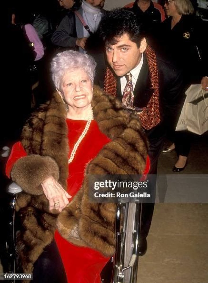 Martha Raye Spouse