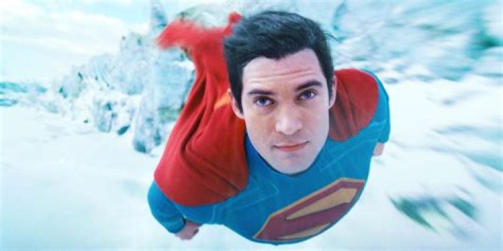 The Buzz Around 'lol superman 9/11': Internet Humor and Gaming Community Talk